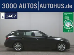 Schwarz Gebraucht 2021 BMW 320 Sport Line Kombi | 15.690 € (Guter Preis)