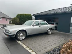 Silber Gebraucht 1984 Jaguar XJ6 Sovereign Limousine | 12.999 €