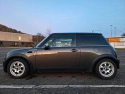 Grau Gebraucht 2006 Mini Cooper Kleinwagen | 2.900 €