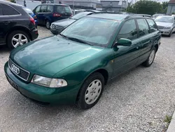 Grün Gebraucht 1998 Audi A4 Kombi | 1.950 € (Etwas zu teuer)