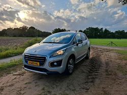 Silber Gebraucht 2015 Peugeot 3008 Limousine | 5.500 € (Fairer Preis)