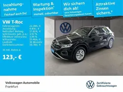 Deep black perleffekt Gebraucht 2024 VW T-Roc Life SUV | 22.280 € (Guter Preis)