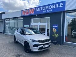 Silber Gebraucht 2022 Jeep Compass SUV | 28.990 € (Fairer Preis)