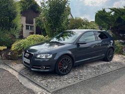 Grau Gebraucht 2010 Audi A3 Ambition Limousine | 6.350 € (Fairer Preis)