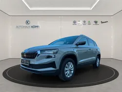Schwarz Neu 2025 Skoda Karoq Selection SUV | 34.985 € (Etwas zu teuer)