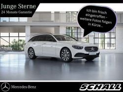 Weiß Gebraucht 2022 Mercedes E300 Night Limousine | 29.998 € (Fairer Preis)