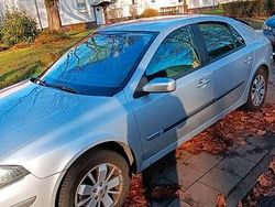 Silber Gebraucht 2007 Renault Laguna III Limousine | 2.250 € (Fairer Preis)