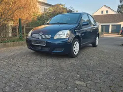 Blau Gebraucht 2004 Toyota Yaris Kleinwagen | 2.400 € (Fairer Preis)
