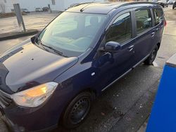 Grau Gebraucht 2013 Dacia Lodgy Celebration Van / Kleinbus | 5.600 € (Etwas zu teuer)