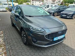 Grau Gebraucht 2022 Ford Fiesta Titanium Kleinwagen | 16.990 € (Fairer Preis)