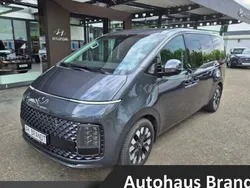 Grau Gebraucht 2022 Hyundai Staria Signature Van | 44.990 € (Etwas zu teuer)