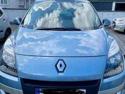 Gebraucht 2012 Renault Scénic III Authentique Van / Kleinbus | 4.200 € (Guter Preis)