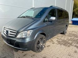 Grau Gebraucht 2011 Mercedes Viano Edition Van / Kleinbus | 10.900 € (Guter Preis)