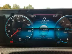 Grau Gebraucht 2021 Mercedes A180 Limousine | 18.500 € (Superpreis)