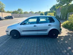 Silber Gebraucht 2004 VW Polo Kleinwagen | 2.490 € (Etwas zu teuer)
