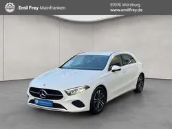 Weiß Gebraucht 2024 Mercedes A180 Advanced Kleinwagen | 27.550 € (Guter Preis)