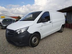 Weiß Gebraucht 2018 Mercedes Vito Van / Kleinbus | 8.200 €