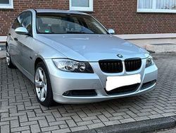 Silber Gebraucht 2005 BMW 318 Limousine | 2.500 € (Superpreis)