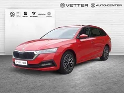 Rot Gebraucht 2021 Skoda Octavia Clever Kombi | 22.449 € (Guter Preis)