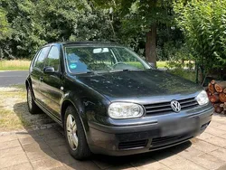 Schwarz Gebraucht 2002 VW Golf IV Limousine | 1.500 € (Fairer Preis)