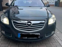 Grau Gebraucht 2009 Opel Insignia Limousine | 7.000 €