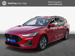 Rot Gebraucht 2024 Ford Focus ST-Line Limousine | 22.990 € (Guter Preis)