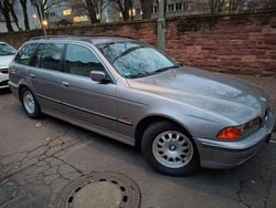 Grau Gebraucht 1999 BMW 528 Kombi | 4.300 € (Guter Preis)