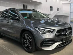 Grau Gebraucht 2021 Mercedes GLA180 AMG line SUV | 29.800 € (Fairer Preis)