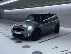 Grau Gebraucht 2010 Mini Clubman Kombi | 6.900 €