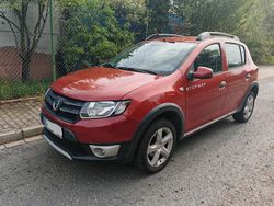 Rot Gebraucht 2014 Dacia Sandero Prestige Kleinwagen | 4.500 € (Fairer Preis)