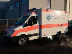 Weiß Gebraucht 2011 Mercedes 416 Van | 7.900 €