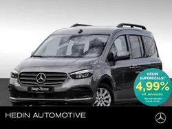 Grau Gebraucht 2024 Mercedes T180 Progressive Van / Kleinbus | 32.348 € (Teuer)