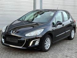 Gebraucht 2011 Peugeot 308 Active Limousine | 4.900 € (Etwas zu teuer)