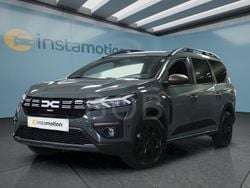 Grau Gebraucht 2025 Dacia Jogger Extreme Van / Kleinbus | 21.999 € (Fairer Preis)