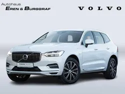 Weiß Gebraucht 2021 Volvo XC60 Inscription SUV | 37.990 € (Etwas zu teuer)