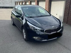 Schwarz Gebraucht 2014 Kia Ceed Limousine | 13.450 €