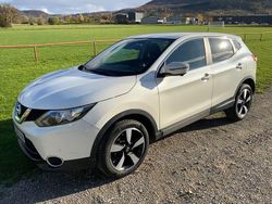 Weiß Gebraucht 2016 Nissan Qashqai N-Connecta SUV | 9.990 € (Guter Preis)