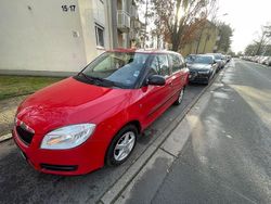 Rot Gebraucht 2010 Skoda Fabia Kombi | 2.550 € (Fairer Preis)