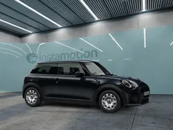 Schwarz Gebraucht 2023 Mini Cooper SE Kleinwagen | 22.480 € (Fairer Preis)
