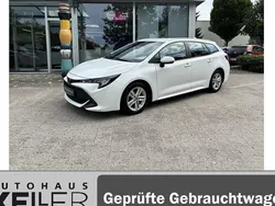 Weiß Gebraucht 2022 Toyota Corolla Business Edition Kombi | 20.960 € (Guter Preis)