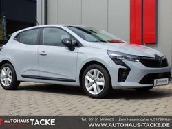 Rafalegrau Gebraucht 2025 Renault Clio V Evolution Limousine | 18.990 € (Fairer Preis)