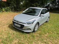 Silber Gebraucht 2018 Hyundai i20 Life Kleinwagen | 9.600 € (Guter Preis)