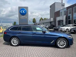 Blau Gebraucht 2023 BMW 520 Sport Line Kombi | 34.750 € (Fairer Preis)