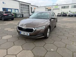 Schwarz Gebraucht 2021 Skoda Octavia Ambition Kombi | 17.000 € (Guter Preis)