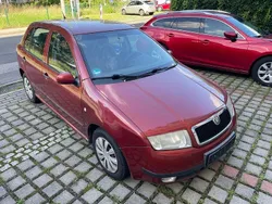 Rot Gebraucht 2001 Skoda Fabia Limousine | 700 € (Guter Preis)