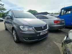 Grau Gebraucht 2007 VW Touran Highline Van / Kleinbus | 3.200 € (Guter Preis)