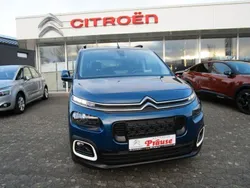 Blau Gebraucht 2019 Citroën Berlingo Shine Van / Kleinbus | 15.250 € (Fairer Preis)