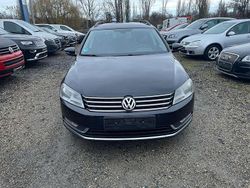 Deep black perleffekt Gebraucht 2011 VW Passat Comfortline Kombi | 5.490 € (Guter Preis)