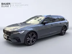 Thunder grey / metallic Gebraucht 2024 Volvo V90 Ultimate Kombi | 53.990 € (Teuer)