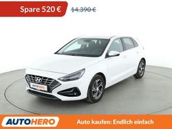 Weiß Gebraucht 2020 Hyundai i30 Pure Limousine | 13.870 € (Fairer Preis)